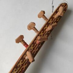 0323-048 トルコギターの画像