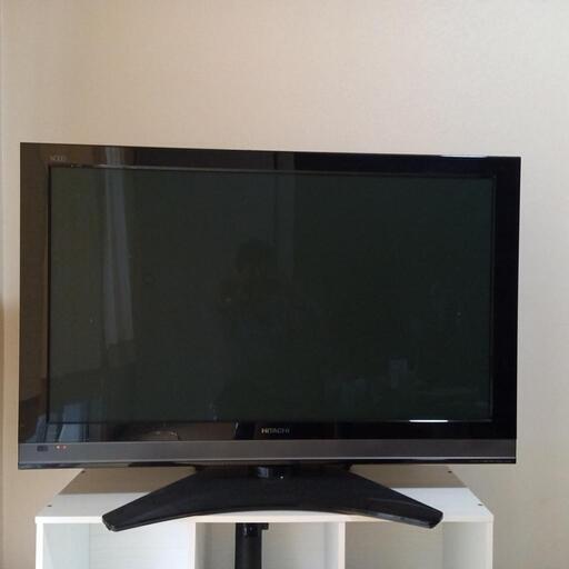 日立製42型テレビになります。