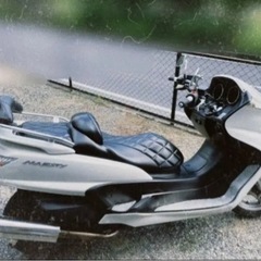 お話中　グランドマジェスティ250cc(車体は400cc)