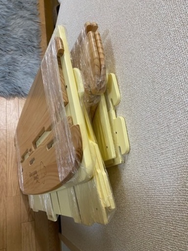 棚 dwe教材 玩具や本の収納