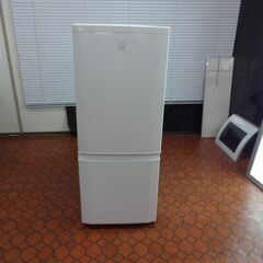 ID 009141　冷蔵庫　２ドア　三菱　146Ｌ０１８年製　ＭＲ－Ｐ１５ＥＤ－ＫＷ