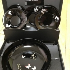 森英恵　菓子鉢と茶托セット　『漆器シック』の画像