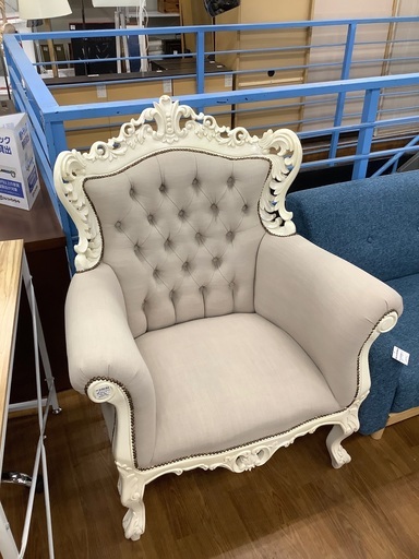 symphony 1人掛けソファー　猫脚　売場展開中！！！