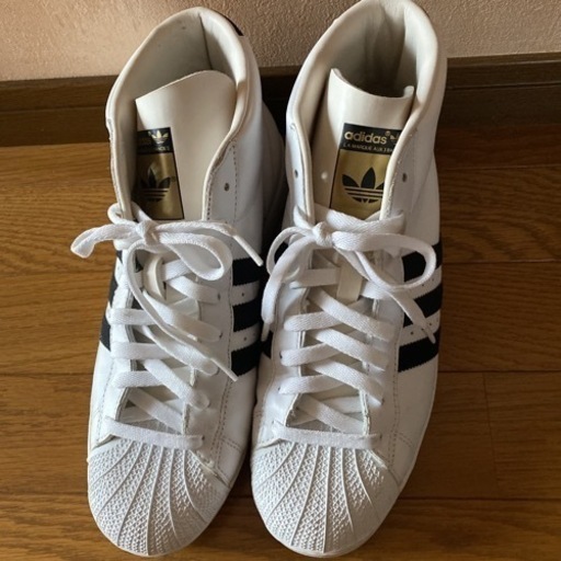 adidas アディダス スニーカー