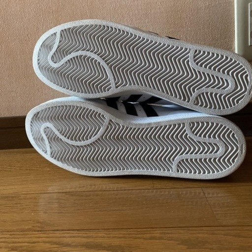 adidas アディダス スニーカー