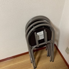 折り畳み椅子　4個セットの画像