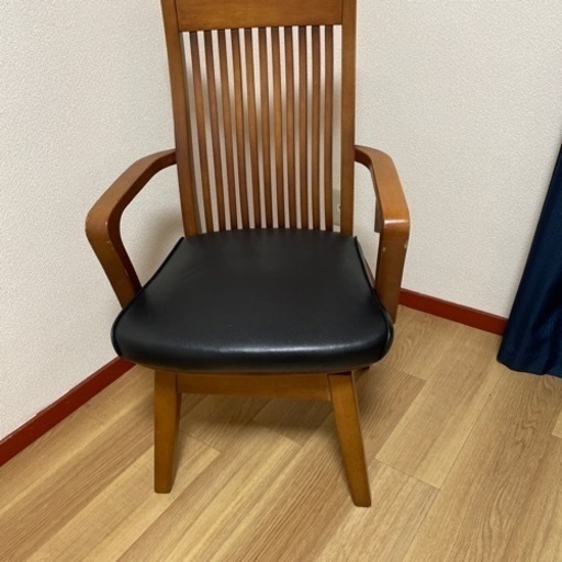 木製椅子　４客席　ダイニングテーブル用　回転します