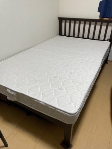 【お取引中】セミダブルベッド　ウッドフレーム　美品