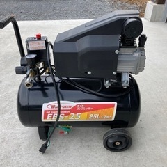 エアコンプレッサー　100V