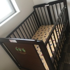 ベビーベッド　マットレス付の画像