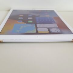 【値下げ】iPad Air2 Wi-Fi+Cellular 128GB docomoの画像