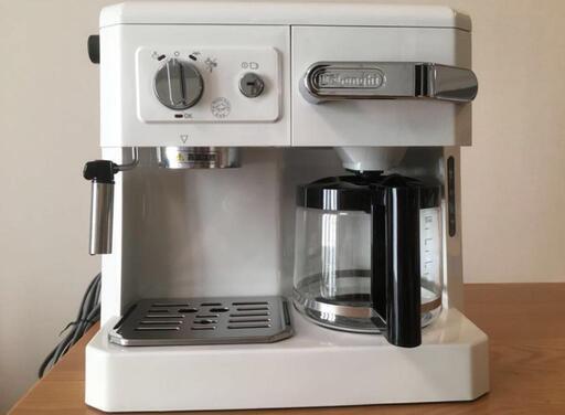 デロンギ　エスプレッソ・コーヒーメーカー　BCO410J-W