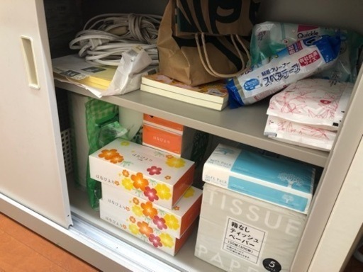 オフィス家具　カウンター　収納付き