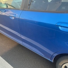 フィット【取引中】の画像