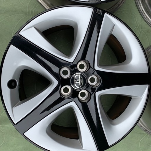 50プリウス　純正アルミ　17インチ