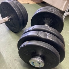 ● ダンベルセット、2.5キロ× 8枚、1.25キロ× 4枚の画像