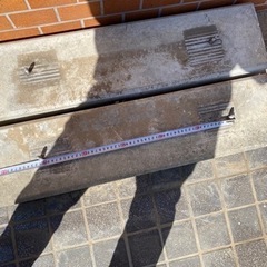 コンクリートブロック　2本の画像