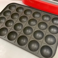  [山善] たこ焼き器 24穴 着脱プレート式 レッド YOA-240の画像