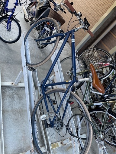 27か28インチのカジュアルロードバイク