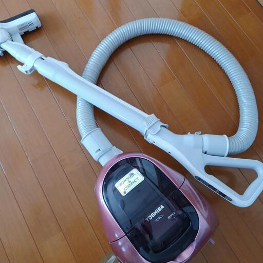 【取引中!】東芝　掃除機　ピンク