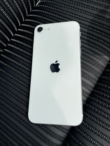 iPhone SE（第二世代）256GB白または黒