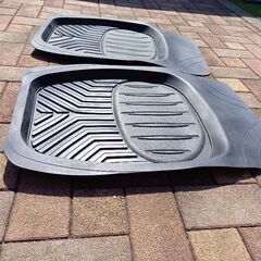 自動車用ゴムマットの画像