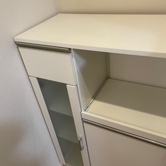 【急募】食器棚　本日　今からの画像