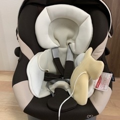 チャイルドシート　新生児〜４歳