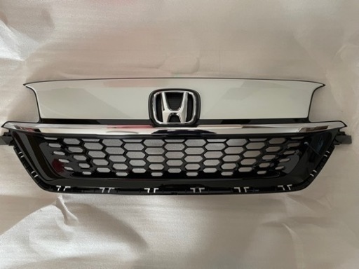 【オズ様ご予約1000円】フリード 後期(GB5/GB6/GB7/GB8) 純正 フロントグリル