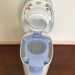 オムツ用ゴミ箱の画像