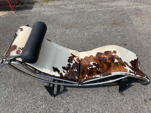 ★来店限定★　□シェーズロングソファー　ル・コルビジェ リプロダクト品　ポニースキン　一部ハガレあり