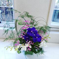 毎日の暮らしにお花を　材料費だけでアレンジメントフラワーの画像