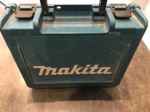 【中古】makita 充電式インパクトドライバー TD148D