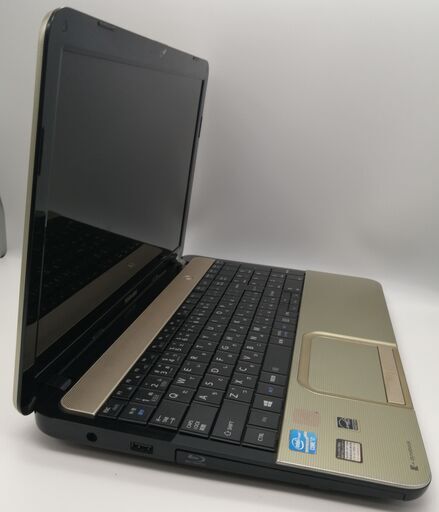 東芝ノートパソコン i7（中古）、8GBのメモリ、SSD、W11,NORTON