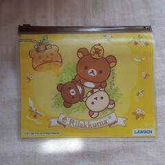 リラックマグッズのセットの画像