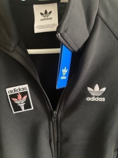 adidasジャージ上