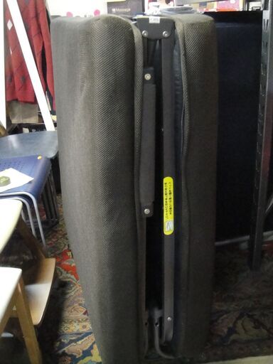 折りたたみベッド　シングルサイズ　キャスター付き　折畳ベッド　簡易ベッド　来客用