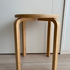 IKEA 木製　スツール　FROSTA 丸