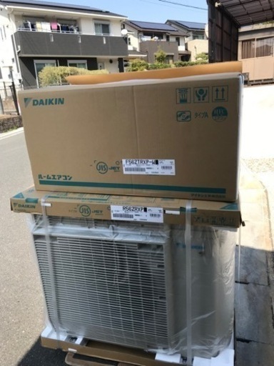 最終値下げ⭐︎早い者勝ち！！【 2022年製☆新品未開封】☆最安値☆DAIKIN ダイキン　5.6kwエアコン　F56ZTRXP-W