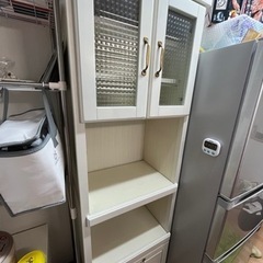 【美品】おしゃれ　かわいい　食器棚　アンティーク風