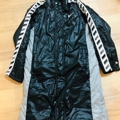【値下‼️】NIKE ベンチコート　黒色　キッズ160㎝