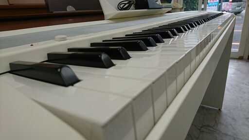 電子ピアノ KORG コルグ B1-WH (スタンド:STB1-WH付)2018製 動作品　　