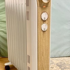 （2021.2購入）オイルヒーター2019年製 ナチュラル木目×...
