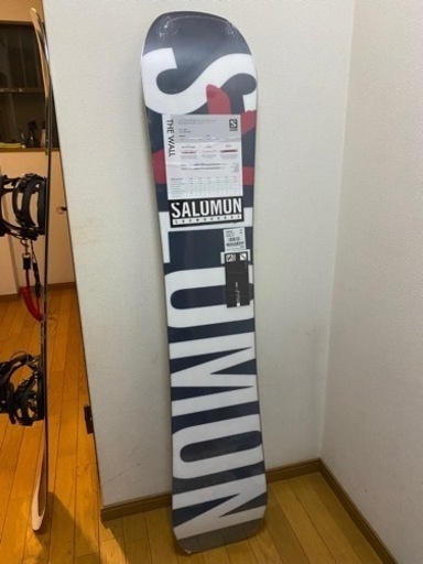 新品サロモン(SALOMON) スノーボード 板 ボード THE WALL (ザ ウォール) メンズ 153cm Flower bom