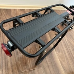 自転車の荷台　ブラック