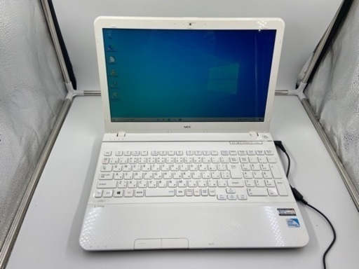 初心者オススメ☆カメラ付き☆SSD搭載☆