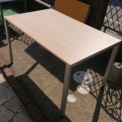 カグクロ　ミーティングテーブル TKシャープタイプ（W1200×D750×H700） 中古品の画像
