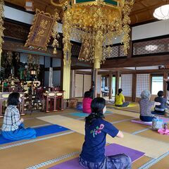 明星院 de ヨガ
