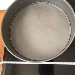 ケーキ型（そこの取り外し可能）