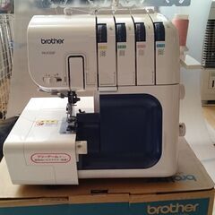 ロックミシン新古品です。